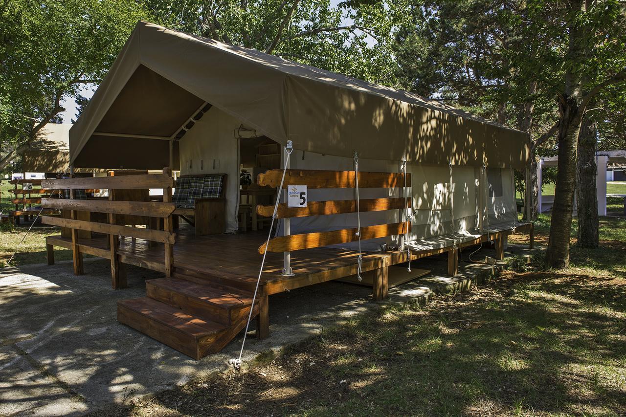 Sunflower Camping ซาวูดริยา ภายนอก รูปภาพ